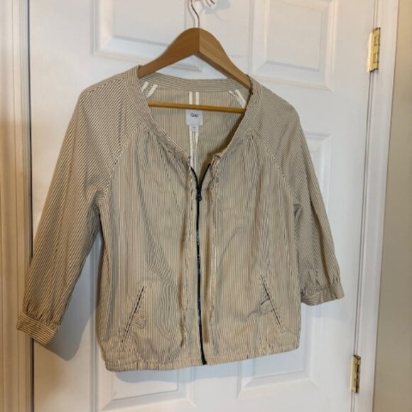 lightweight, casual zip-front jacket - Picture 1 of 2